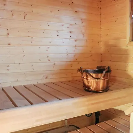 Aurinkoalppi 11a Paritalon Ylaekerta By Interhome *